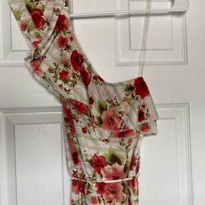 Almost Famous one shoulder top